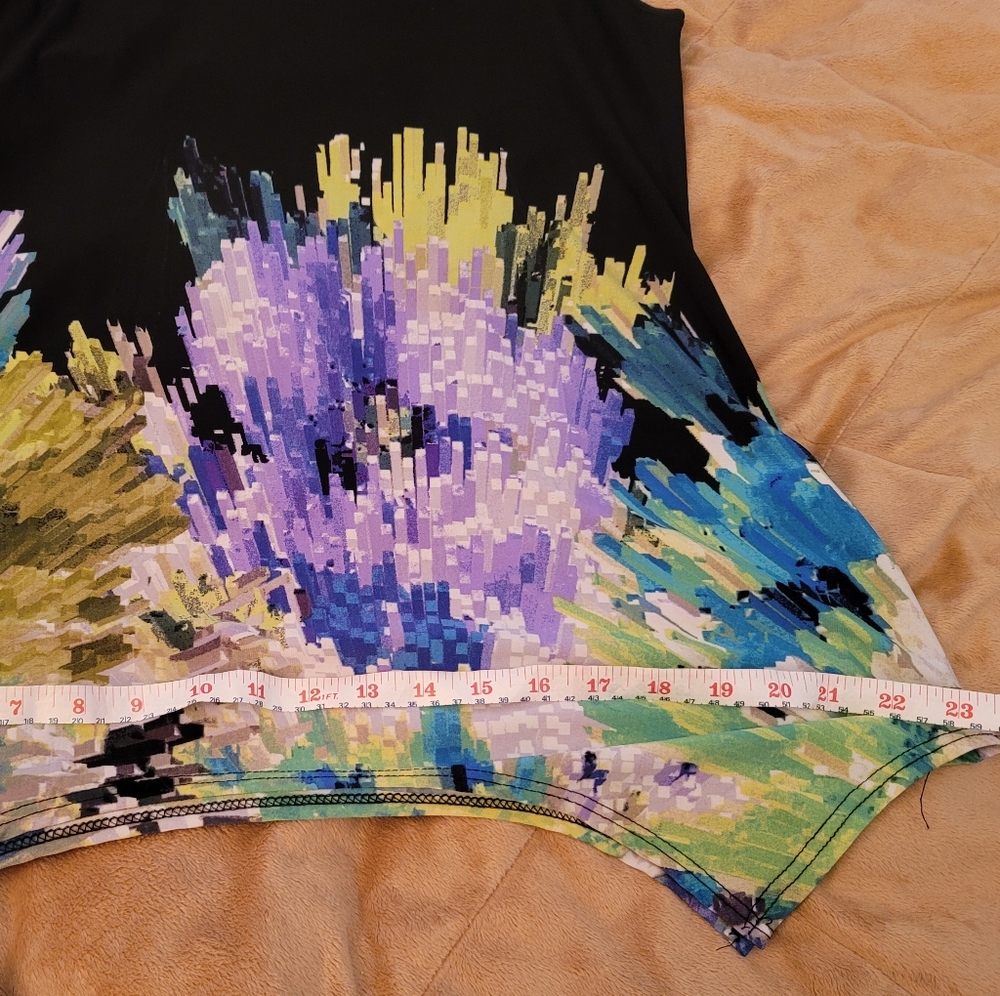 Asymetrical Flair Top Shooting Crystal Des… - Picture 11 of 11